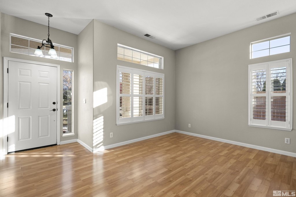 Sparks, Nevada, 89436, United States, 3 Bedrooms Bedrooms, ,2 BathroomsBathrooms,Residential,Forsale,1953445