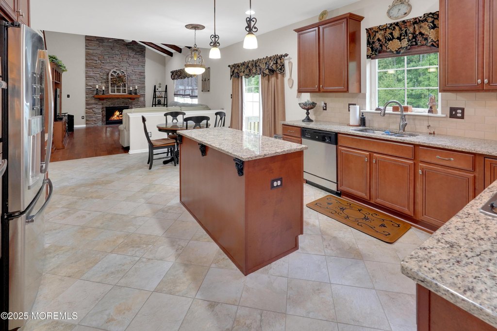 Howell, New Jersey, 07731, United States, 4 Bedrooms Bedrooms, ,3 BathroomsBathrooms,Residential,Forsale,1953811