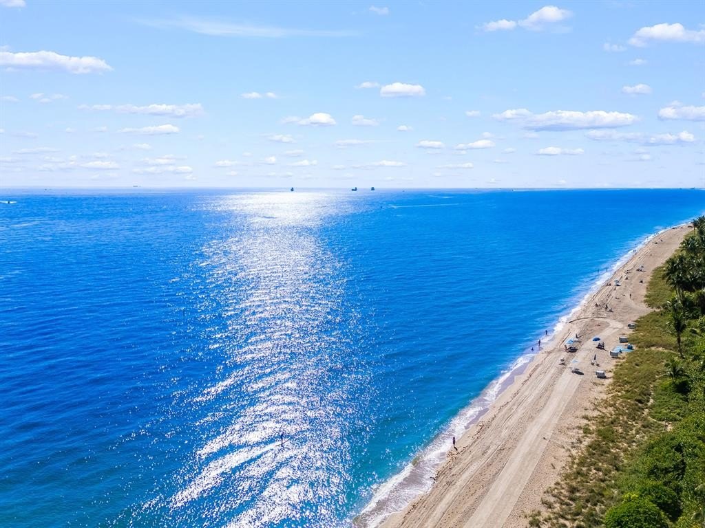 Fort Lauderdale, Florida, 33308, United States, 3 Bedrooms Bedrooms, ,2.5 BathroomsBathrooms,Residential,Forsale,2004488