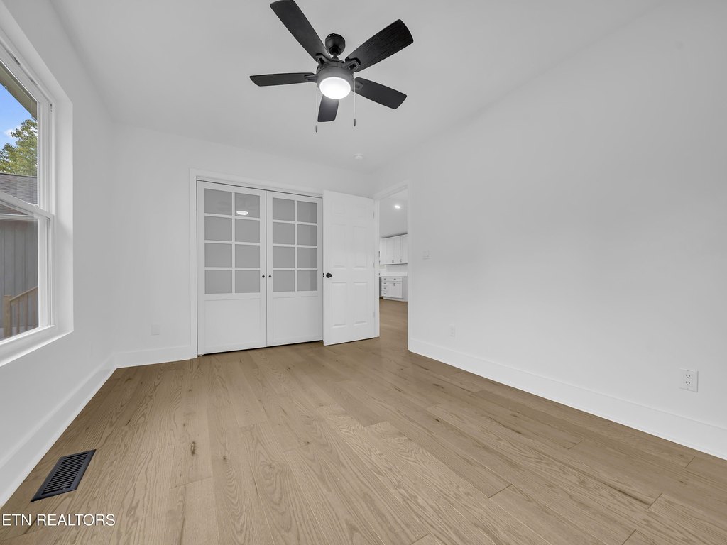 Maryville, Tennessee, 37801, United States, 3 Bedrooms Bedrooms, ,3 BathroomsBathrooms,Residential,Forsale,1973600