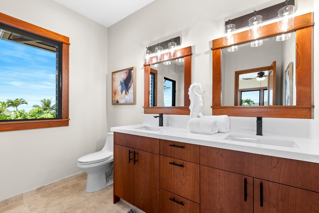 Kailua-Kona, Hawaii, 96740, United States, 4 Bedrooms Bedrooms, ,4.5 BathroomsBathrooms,Residential,Forsale,2004413