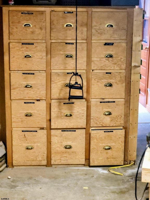 Linwood, New Jersey, 08221, United States, 4 Bedrooms Bedrooms, ,2 BathroomsBathrooms,Residential,Forsale,2004614