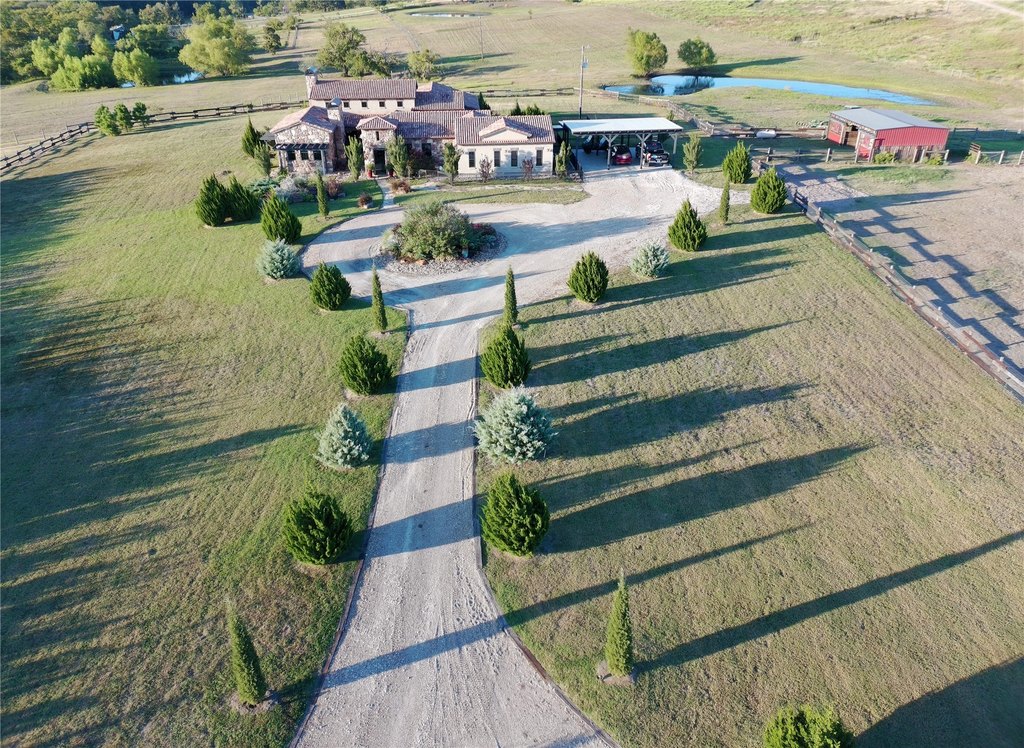 Navasota, Texas, 77868, United States, 4 Bedrooms Bedrooms, ,4 BathroomsBathrooms,Residential,Forsale,1954113