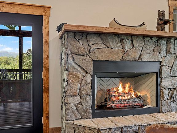 Leicester, North Carolina, 28748, United States, 3 Bedrooms Bedrooms, ,2 BathroomsBathrooms,Residential,Forsale,2004307