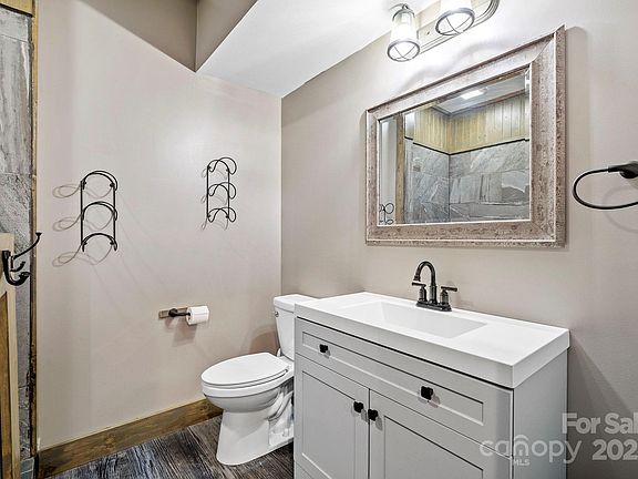 Leicester, North Carolina, 28748, United States, 3 Bedrooms Bedrooms, ,2 BathroomsBathrooms,Residential,Forsale,2004307