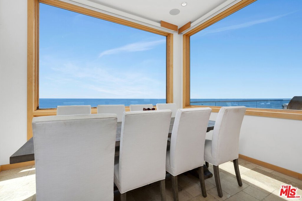 Malibu, California, 90265, United States, 3 Bedrooms Bedrooms, ,3 BathroomsBathrooms,Residential,Forsale,2009630