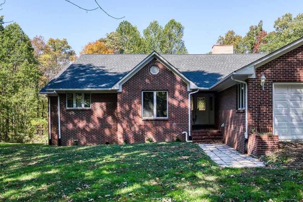 Monterey, Tennessee, 38574, United States, 4 Bedrooms Bedrooms, ,3 BathroomsBathrooms,Residential,Forsale,1954065