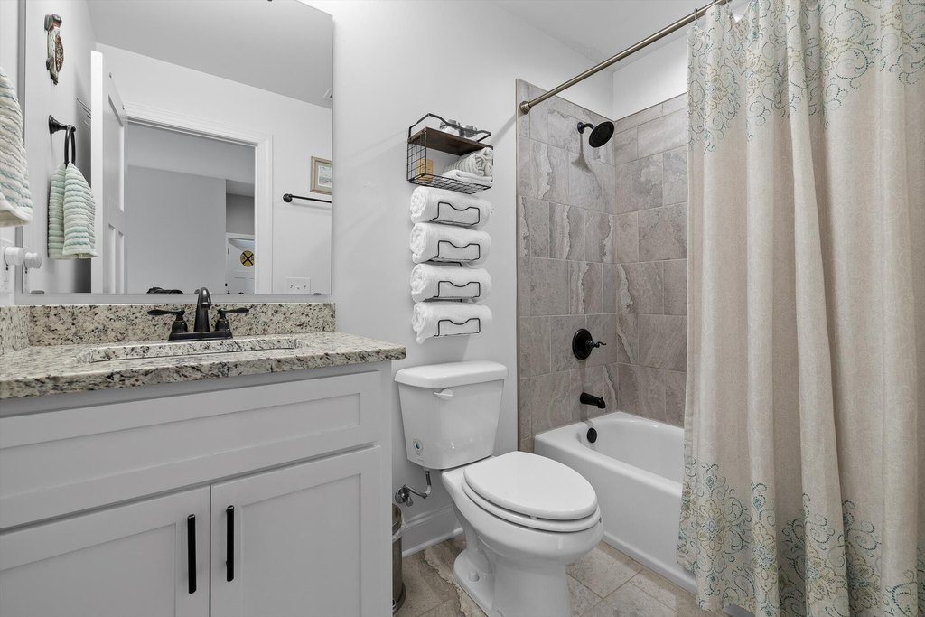 Chattanooga, Tennessee, 37406, United States, 4 Bedrooms Bedrooms, ,2.5 BathroomsBathrooms,Residential,Forsale,1963560