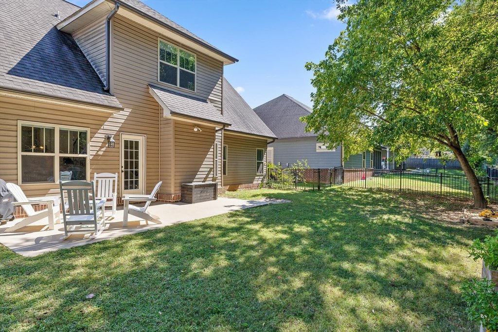 Chattanooga, Tennessee, 37406, United States, 4 Bedrooms Bedrooms, ,2.5 BathroomsBathrooms,Residential,Forsale,1963560