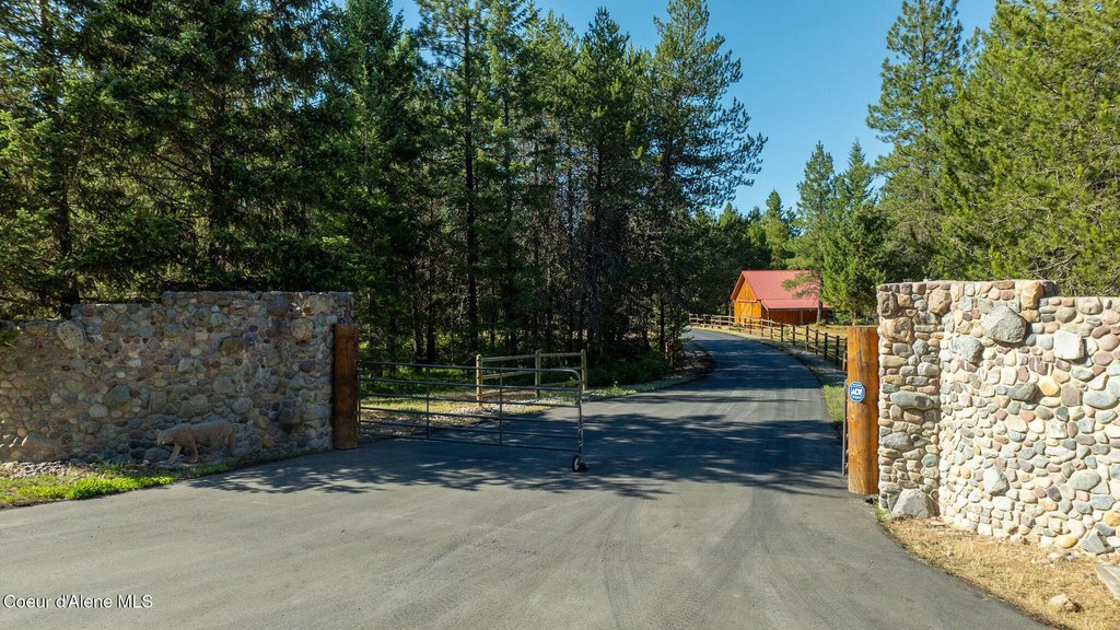 Spirit Lake, Idaho, 83869, United States, 3 Bedrooms Bedrooms, ,3.5 BathroomsBathrooms,Residential,Forsale,1984585