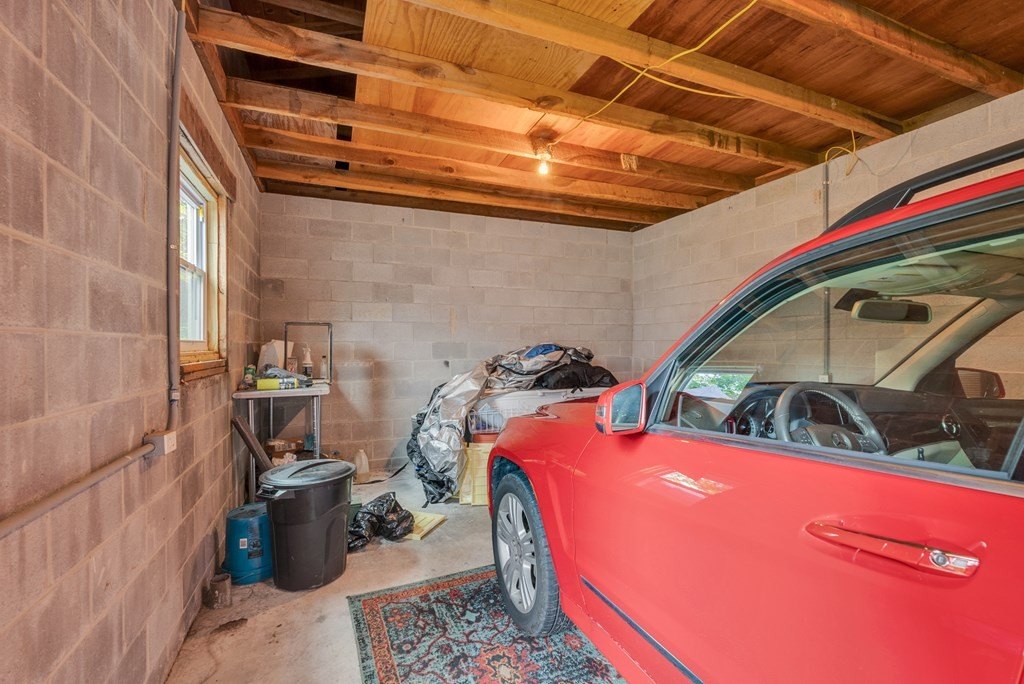 Smithville, Tennessee, 37166, United States, 4 Bedrooms Bedrooms, ,3 BathroomsBathrooms,Residential,Forsale,2010949