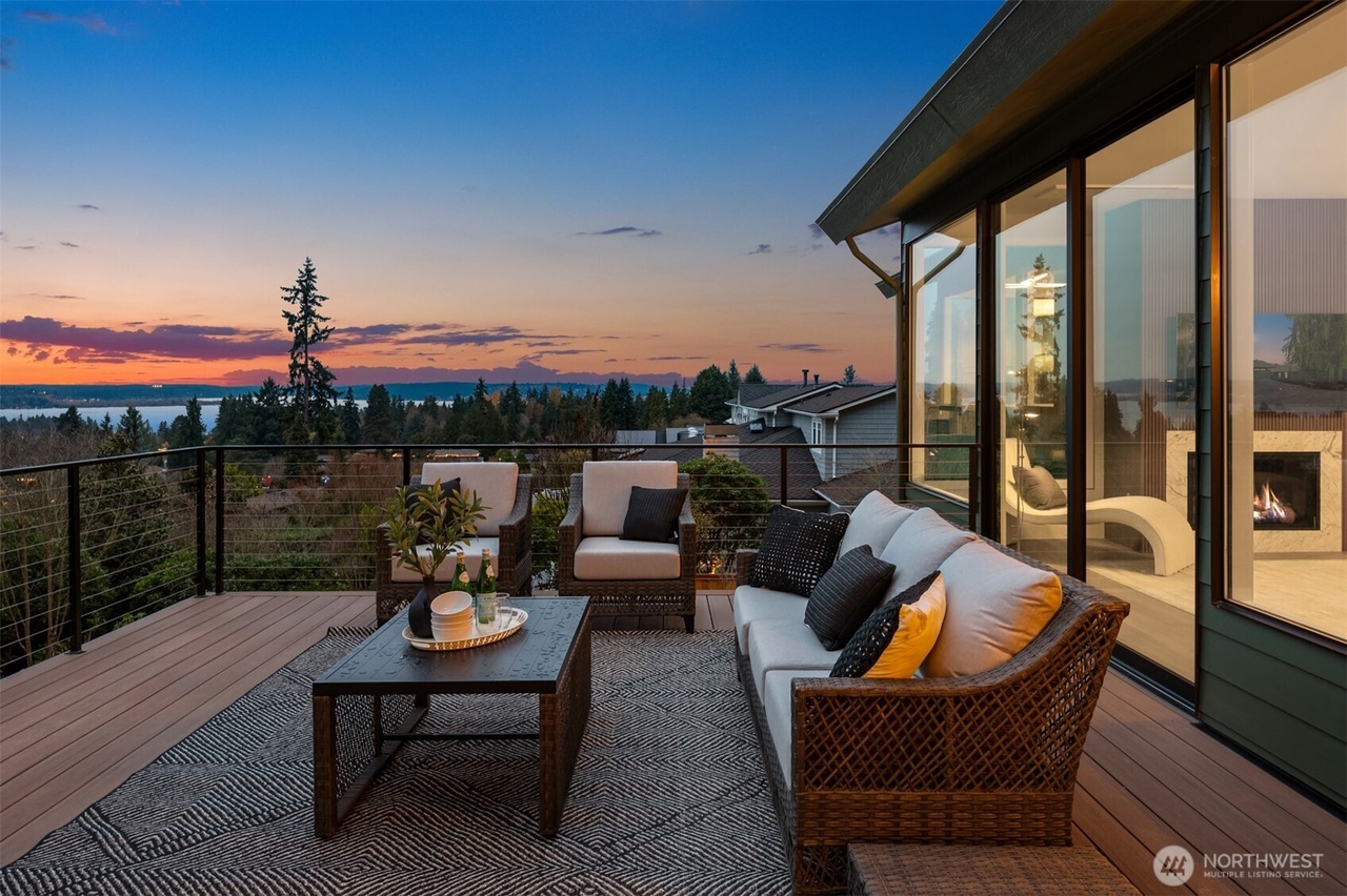 Clyde Hill, Washington, 98004, United States, 5 Bedrooms Bedrooms, ,4 BathroomsBathrooms,Residential,Forsale,2004453