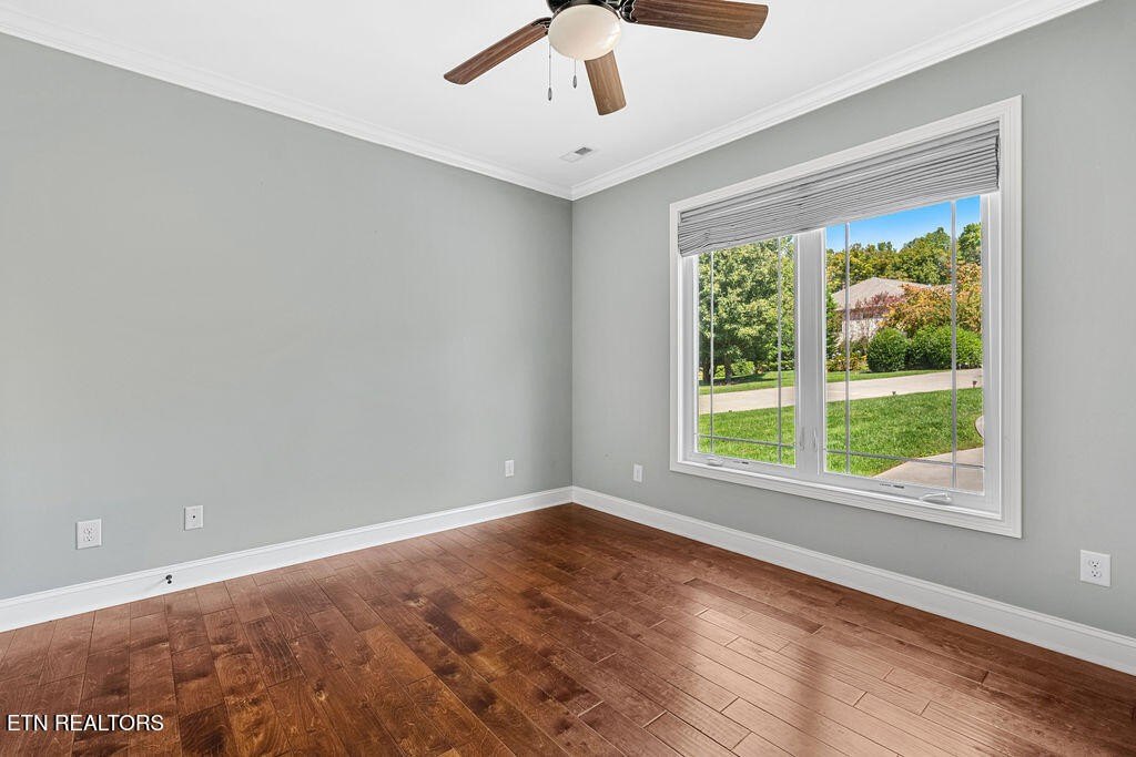 Loudon, Tennessee, 37774, United States, 3 Bedrooms Bedrooms, ,3.5 BathroomsBathrooms,Residential,Forsale,1960210