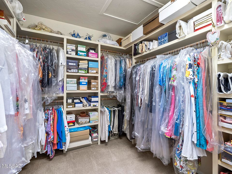 Tucson, Arizona, 85712, United States, 3 Bedrooms Bedrooms, ,2 BathroomsBathrooms,Residential,Forsale,2004426