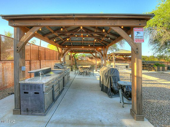 Tucson, Arizona, 85750, United States, 9 Bedrooms Bedrooms, ,8 BathroomsBathrooms,Residential,Forsale,2004434