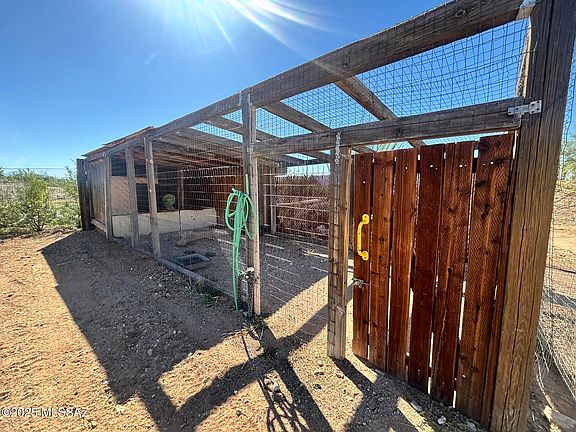 Tucson, Arizona, 85756, United States, 4 Bedrooms Bedrooms, ,2 BathroomsBathrooms,Residential,Forsale,2004439