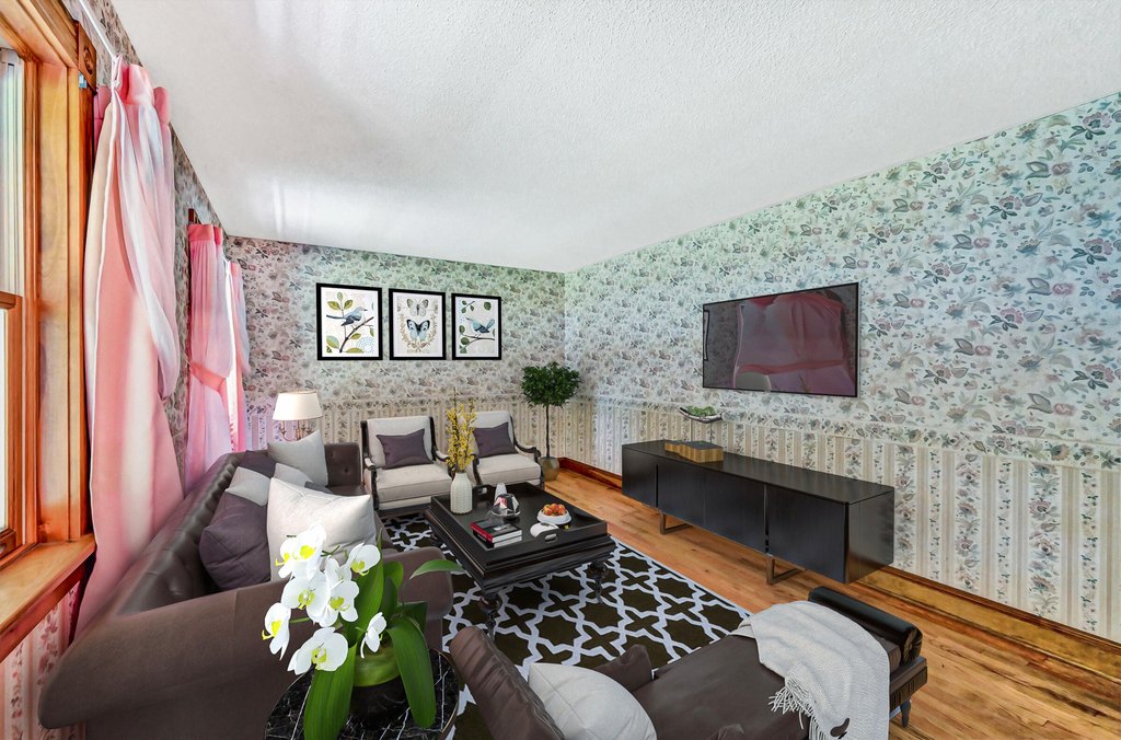 Wayne, Maine, 04284, United States, 4 Bedrooms Bedrooms, ,3 BathroomsBathrooms,Residential,Forsale,2004722