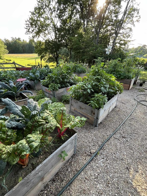 Nottingham, New Hampshire, 03290, United States, 4 Bedrooms Bedrooms, ,2.5 BathroomsBathrooms,Residential,Forsale,2004712