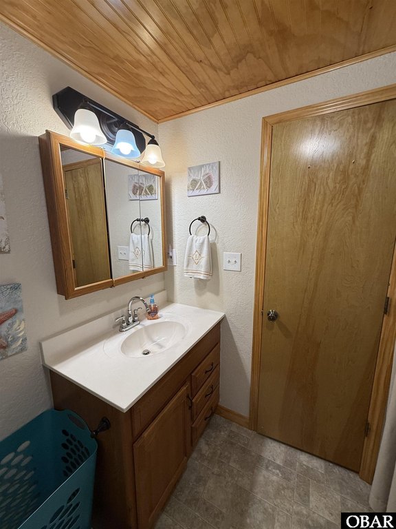 Buxton, North Carolina, 27920, United States, 3 Bedrooms Bedrooms, ,2 BathroomsBathrooms,Residential,Forsale,1964361