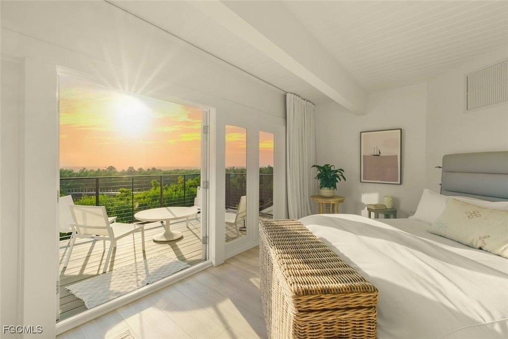 Sanibel, Florida, 33957, United States, 5 Bedrooms Bedrooms, ,4.5 BathroomsBathrooms,Residential,Forsale,2004795