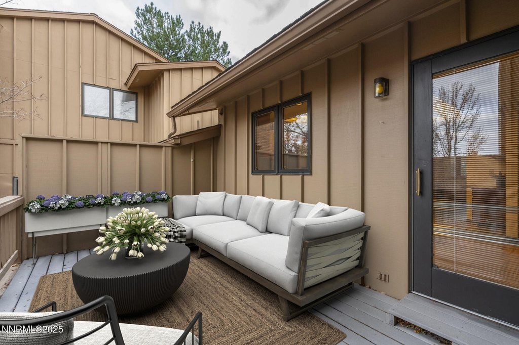 Reno, Nevada, 89519, United States, 3 Bedrooms Bedrooms, ,2 BathroomsBathrooms,Residential,Forsale,2012837