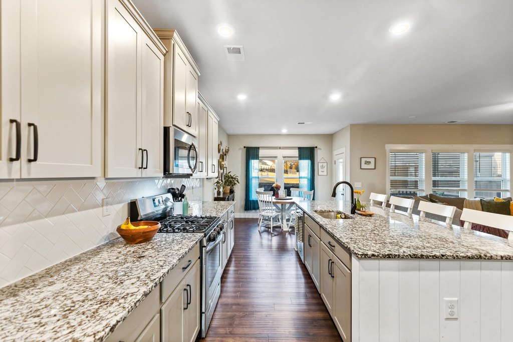 Ooltewah, Tennessee, 37363, United States, 4 Bedrooms Bedrooms, ,3 BathroomsBathrooms,Residential,Forsale,2009573