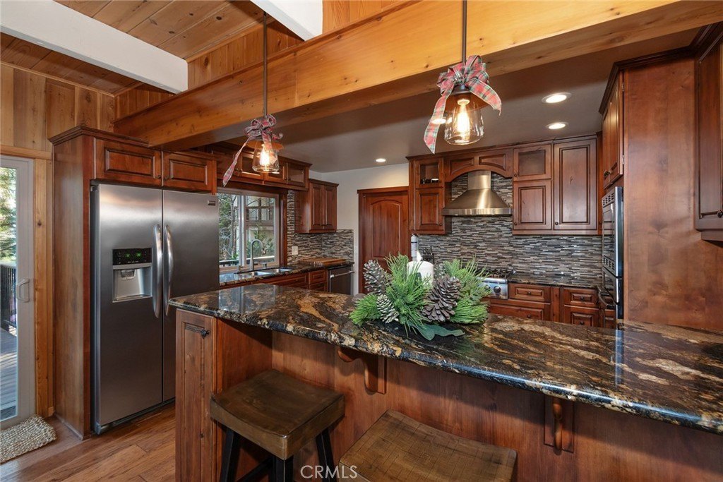 Lake Arrowhead, California, 92352, United States, 4 Bedrooms Bedrooms, ,4 BathroomsBathrooms,Residential,Forsale,2004864