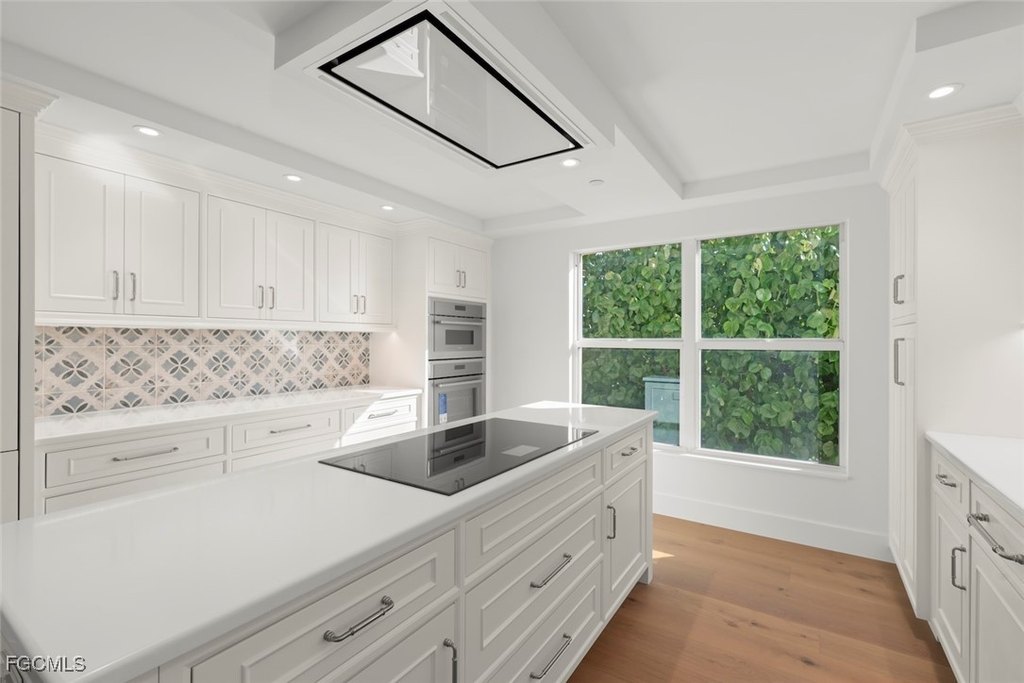 Sanibel, Florida, 33957, United States, 3 Bedrooms Bedrooms, ,3.5 BathroomsBathrooms,Residential,Forsale,2004792