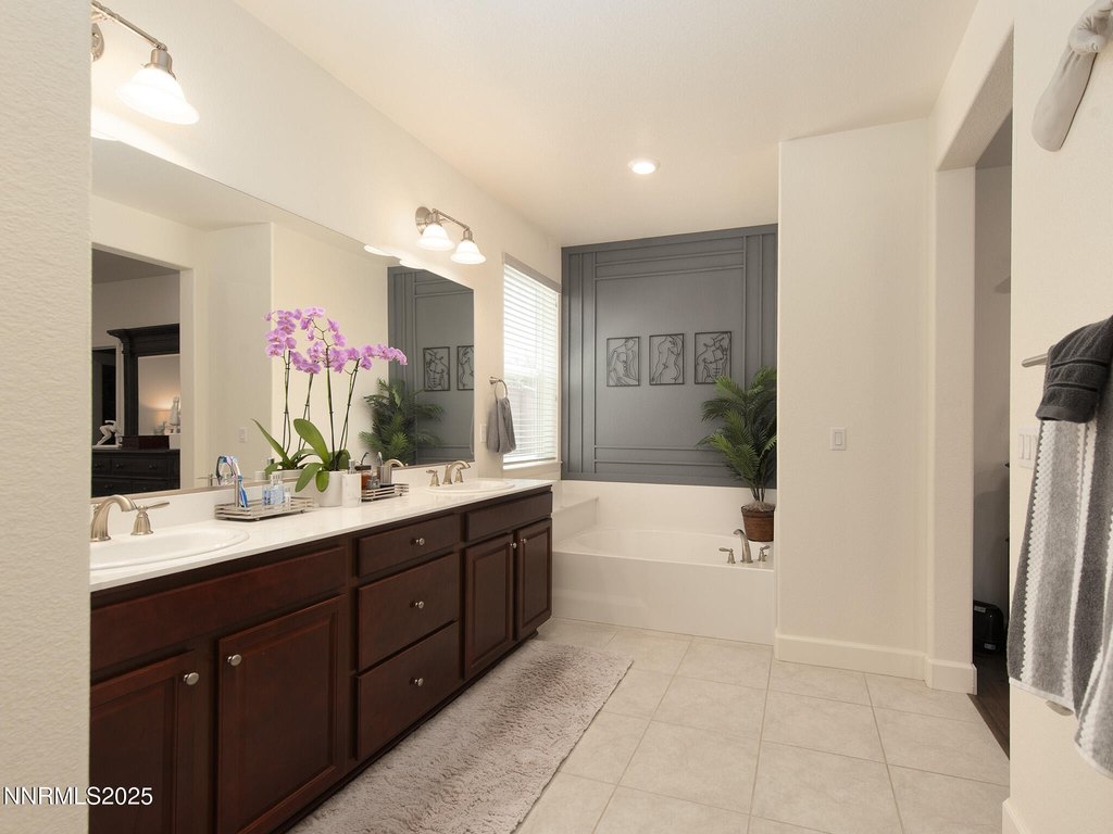 Reno, Nevada, 89521, United States, 3 Bedrooms Bedrooms, ,2.5 BathroomsBathrooms,Residential,Forsale,2012840