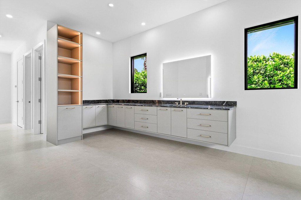 Delray Beach, Florida, 33445, United States, 4 Bedrooms Bedrooms, ,4.5 BathroomsBathrooms,Residential,Forsale,1952520