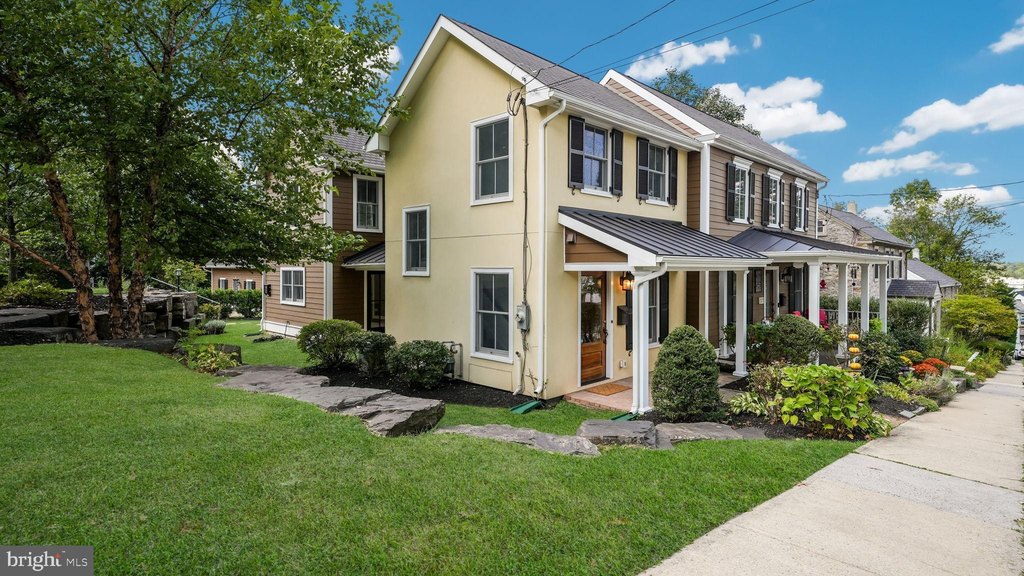 DOYLESTOWN, Pennsylvania, 18901, United States, 2 Bedrooms Bedrooms, ,2.5 BathroomsBathrooms,Residential,Forsale,1952873