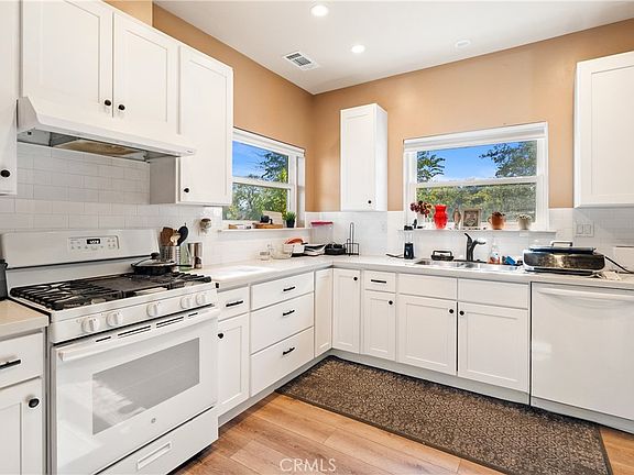 Paso Robles, California, 93446, United States, 4 Bedrooms Bedrooms, ,4 BathroomsBathrooms,Residential,Forsale,2004827