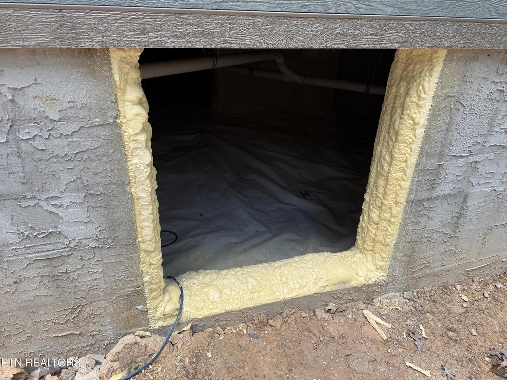 Crossville, Tennessee, 38558, United States, 3 Bedrooms Bedrooms, ,2.5 BathroomsBathrooms,Residential,Forsale,1995008