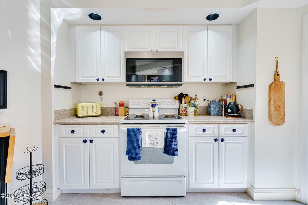 Ponce Inlet, Florida, 32127, United States, 3 Bedrooms Bedrooms, ,3 BathroomsBathrooms,Residential,Forsale,2014689