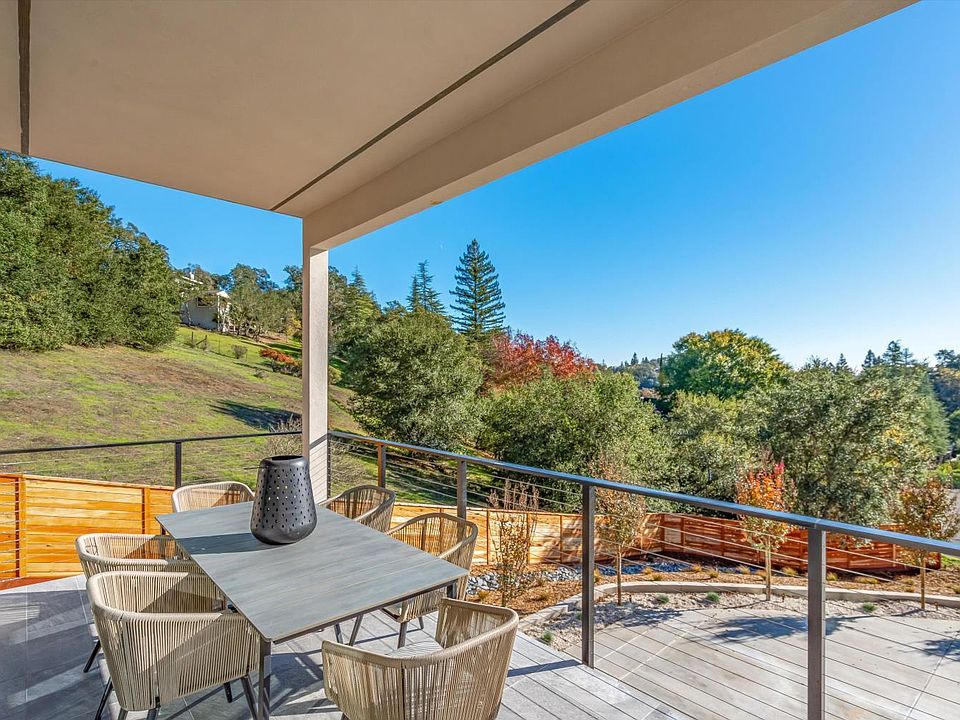 Healdsburg, California, 95448, United States, 5 Bedrooms Bedrooms, ,4 BathroomsBathrooms,Residential,Forsale,2004748