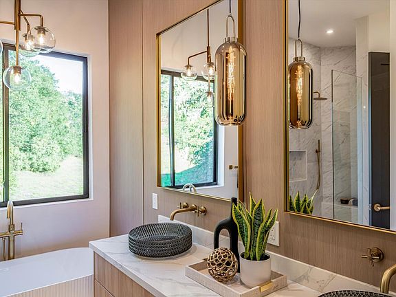 Healdsburg, California, 95448, United States, 5 Bedrooms Bedrooms, ,4 BathroomsBathrooms,Residential,Forsale,2004748