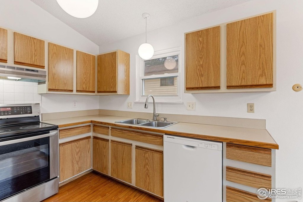 Fort Collins, Colorado, 80521, United States, 4 Bedrooms Bedrooms, ,2 BathroomsBathrooms,Residential,Forsale,2009192