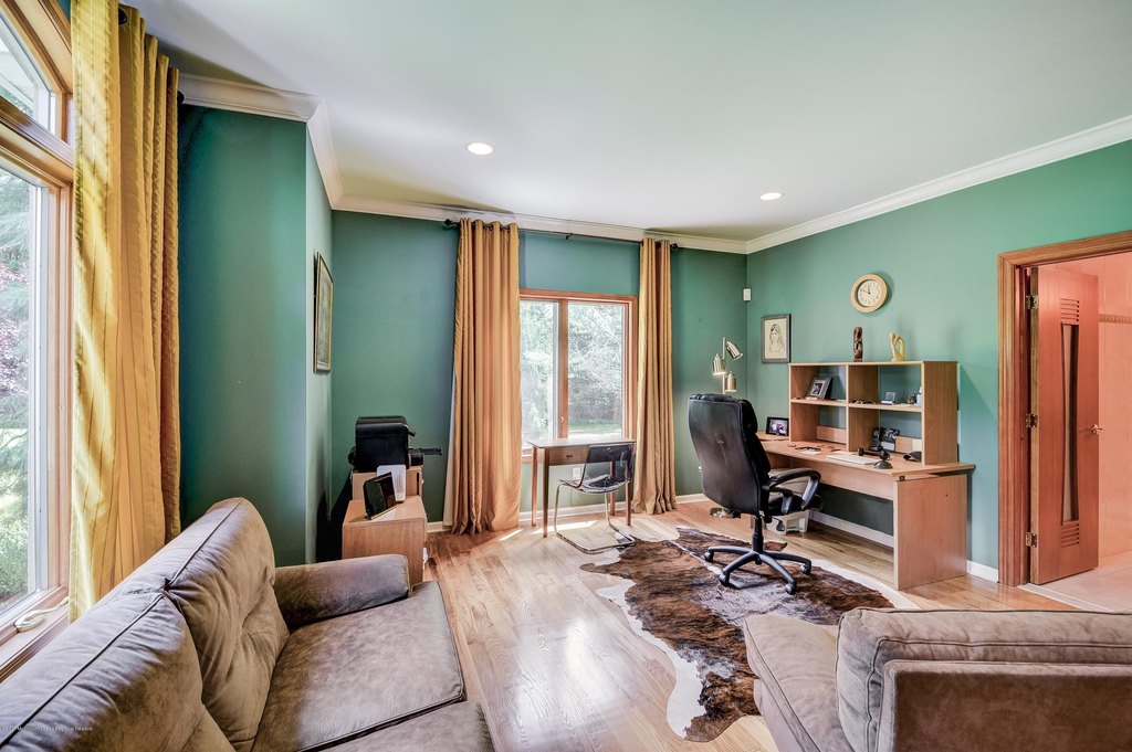 Holmdel, New Jersey, 07733, United States, 5 Bedrooms Bedrooms, ,6.5 BathroomsBathrooms,Residential,Forsale,2012947