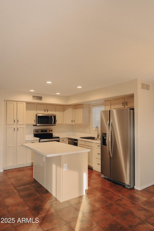 Phoenix, Arizona, 85050, United States, 4 Bedrooms Bedrooms, ,2.5 BathroomsBathrooms,Residential,Forsale,2004922