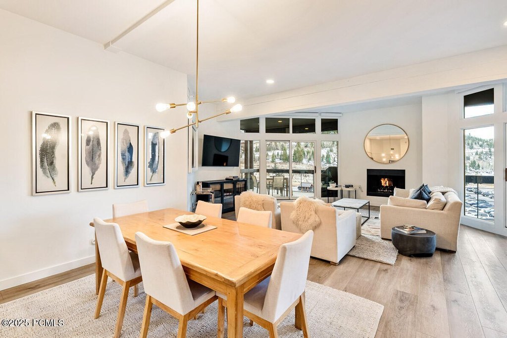 Park City, Utah, 84060, United States, 2 Bedrooms Bedrooms, ,2.5 BathroomsBathrooms,Residential,Forsale,2004734