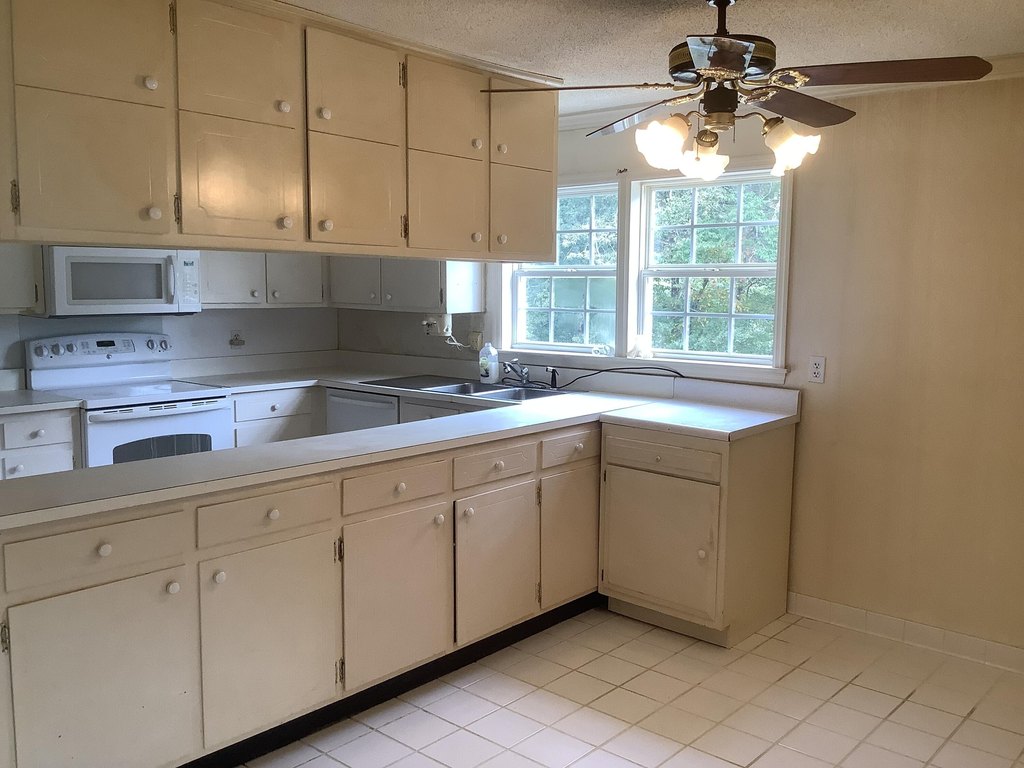 Hixson, Tennessee, 37343, United States, 4 Bedrooms Bedrooms, ,3.5 BathroomsBathrooms,Residential,Forsale,1995309