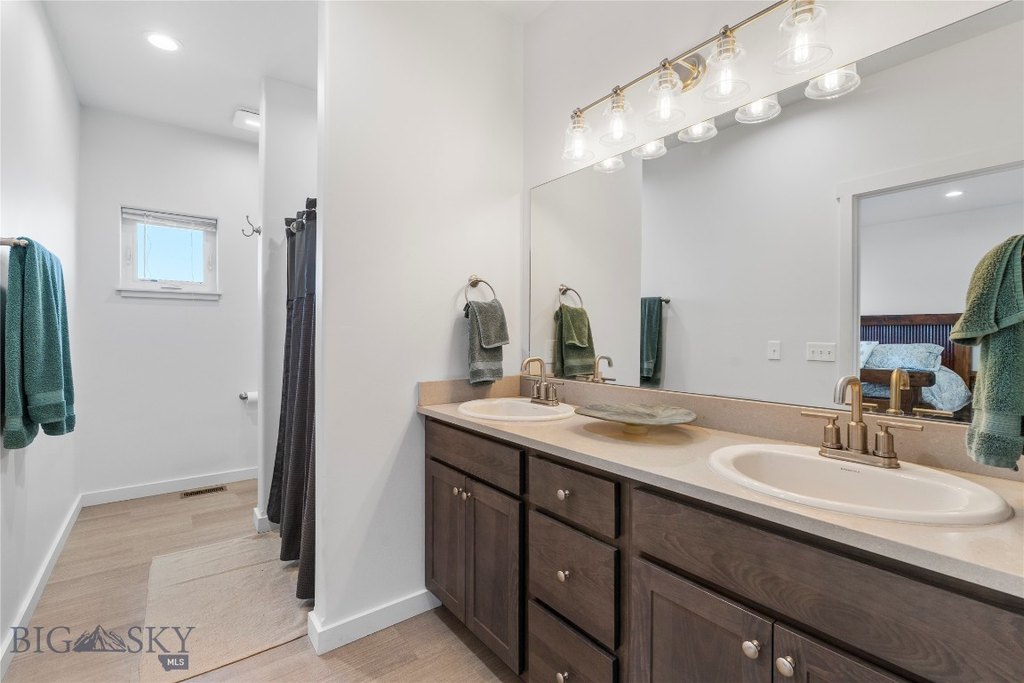 Three Forks, Montana, 59752, United States, 3 Bedrooms Bedrooms, ,2 BathroomsBathrooms,Residential,Forsale,1986985