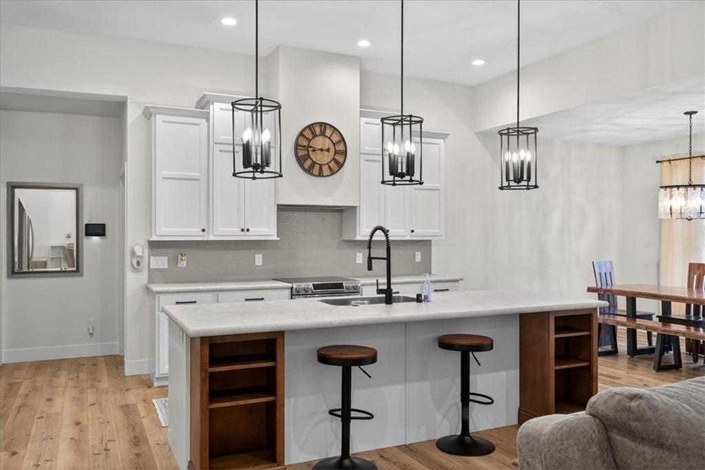 Billings, Montana, 59105, United States, 4 Bedrooms Bedrooms, ,2.5 BathroomsBathrooms,Residential,Forsale,2009206