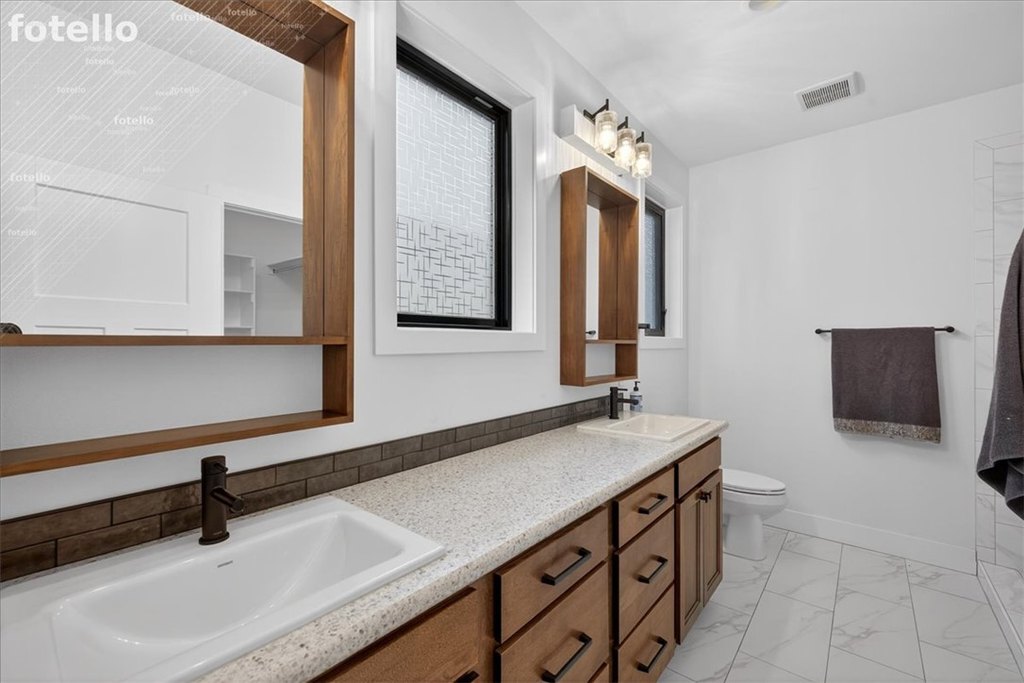 Billings, Montana, 59105, United States, 4 Bedrooms Bedrooms, ,2.5 BathroomsBathrooms,Residential,Forsale,2009206