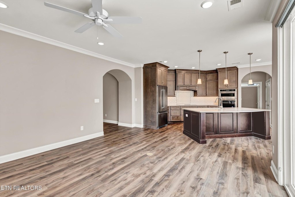 Loudon, Tennessee, 37774, United States, 3 Bedrooms Bedrooms, ,3 BathroomsBathrooms,Residential,Forsale,1910204