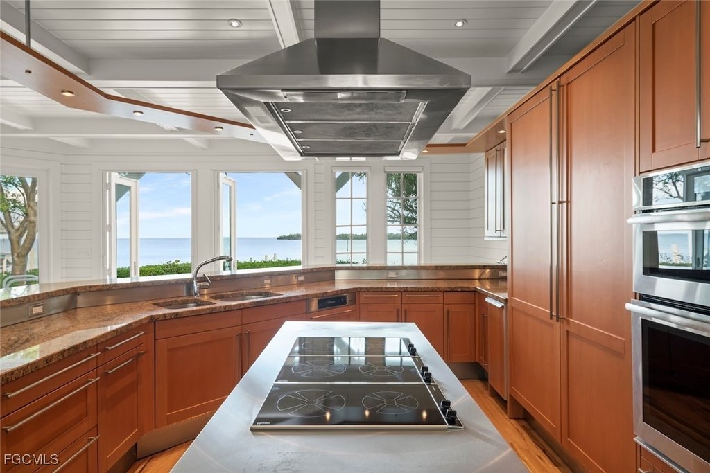 Captiva, Florida, 33924, United States, 3 Bedrooms Bedrooms, ,3 BathroomsBathrooms,Residential,Forsale,2011969