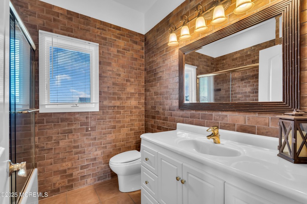 Seaside Park, New Jersey, 08752, United States, 6 Bedrooms Bedrooms, ,4 BathroomsBathrooms,Residential,Forsale,2008939