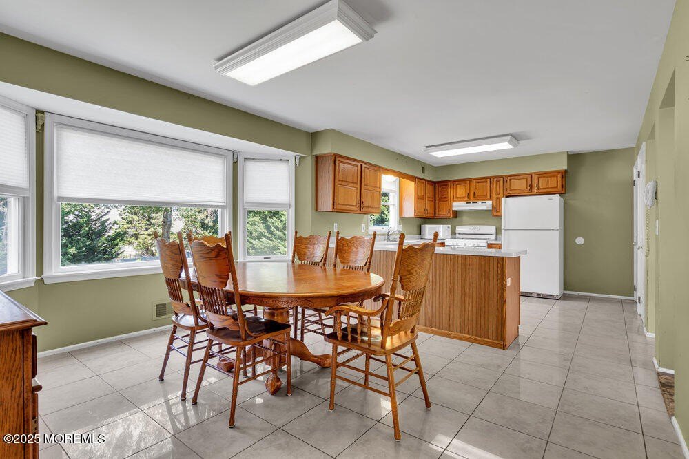 Toms River, New Jersey, 08755, United States, 4 Bedrooms Bedrooms, ,3.5 BathroomsBathrooms,Residential,Forsale,1966069