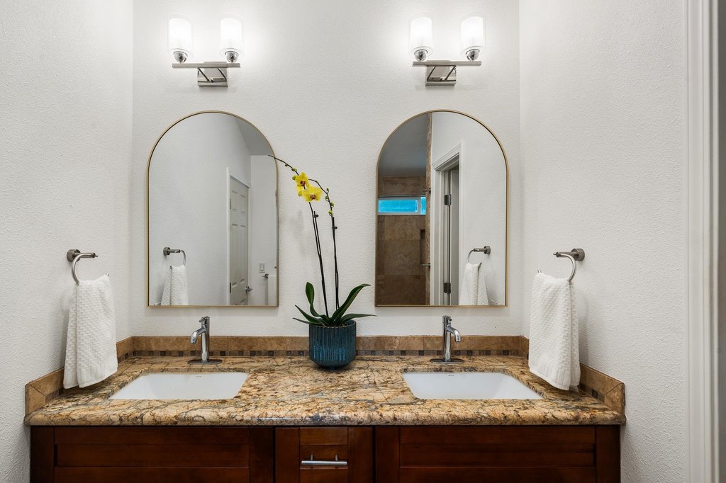 Kihei, Hawaii, 96753, United States, 4 Bedrooms Bedrooms, ,3.5 BathroomsBathrooms,Residential,Forsale,2009550