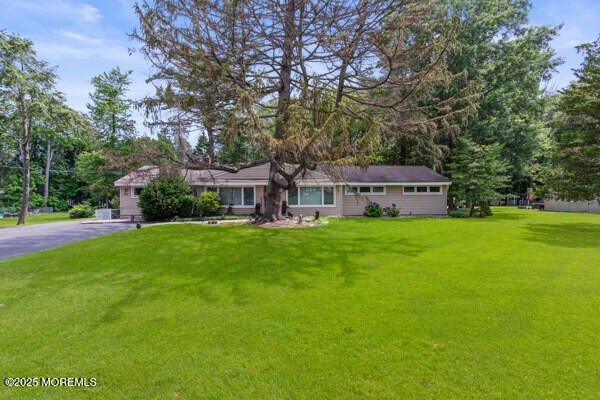 Tinton Falls, New Jersey, 07724, United States, 5 Bedrooms Bedrooms, ,2.5 BathroomsBathrooms,Residential,Forsale,1972265